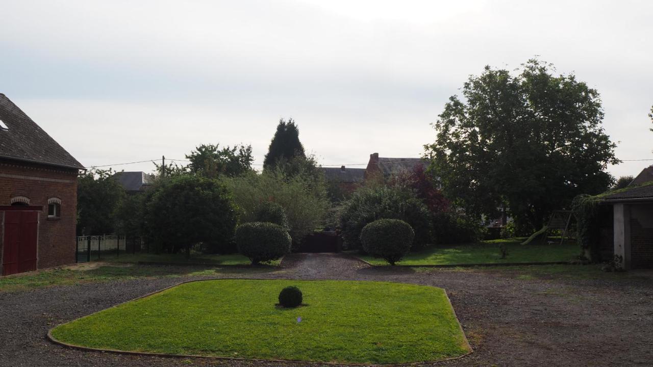 Chez Berenice Et Clement Miraumont Luaran gambar